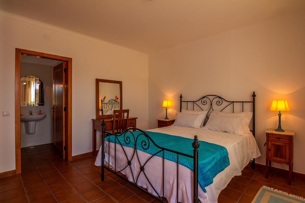 O Monte Da Estrada Guest House Zambujeira do Mar Bilik gambar